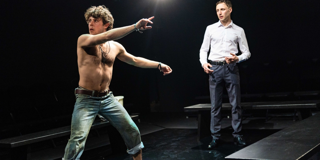 Photos: First Look at LEAVES OF GLASS at Park Theatre Photo