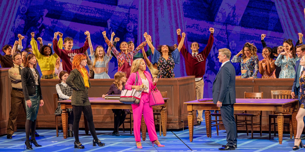 VIDEO: Reese Witherspoon Shares Inspiring Message with the Cast of LEGALLY BLONDE at… Video
