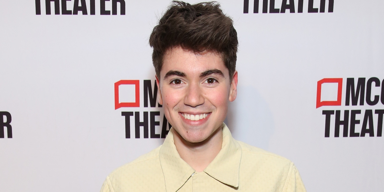 Noah Galvin to Star In Meet Cute's Holiday Rom-Com Series 