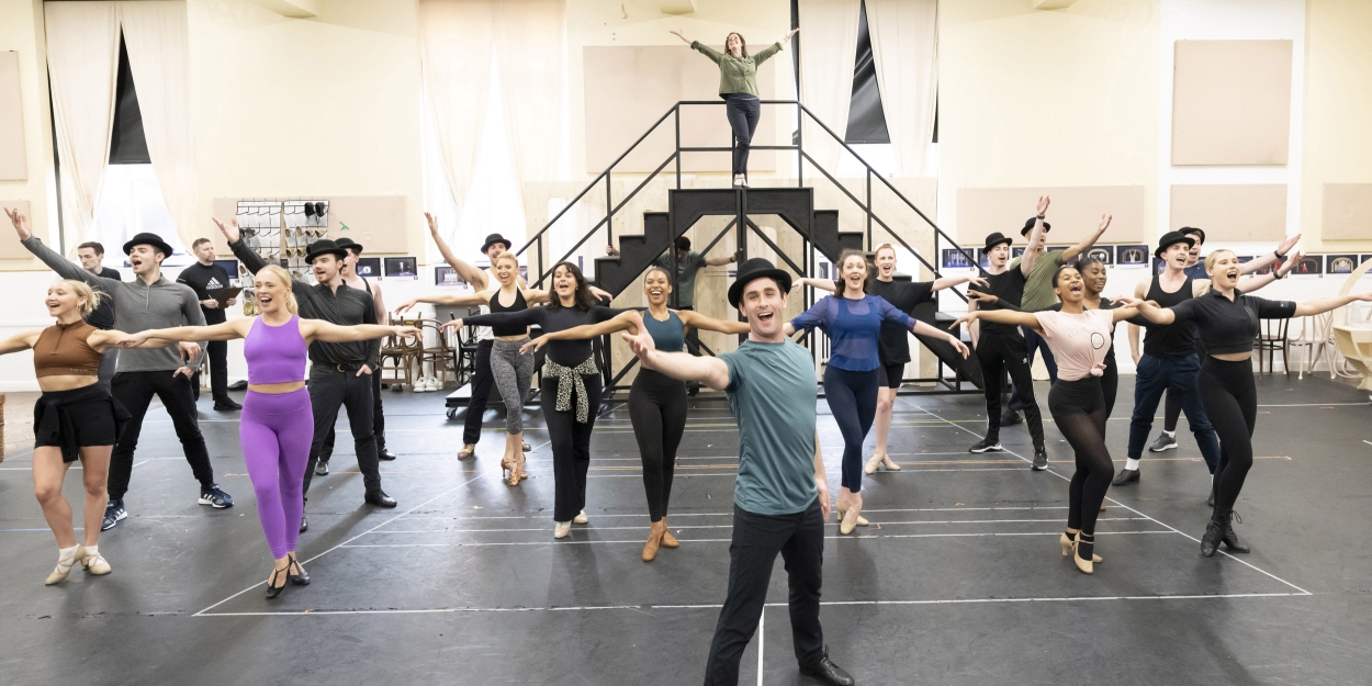 Photos: See Ruthie Henshall, Les Dennis & More in Rehearsals for 42 STREET Photo