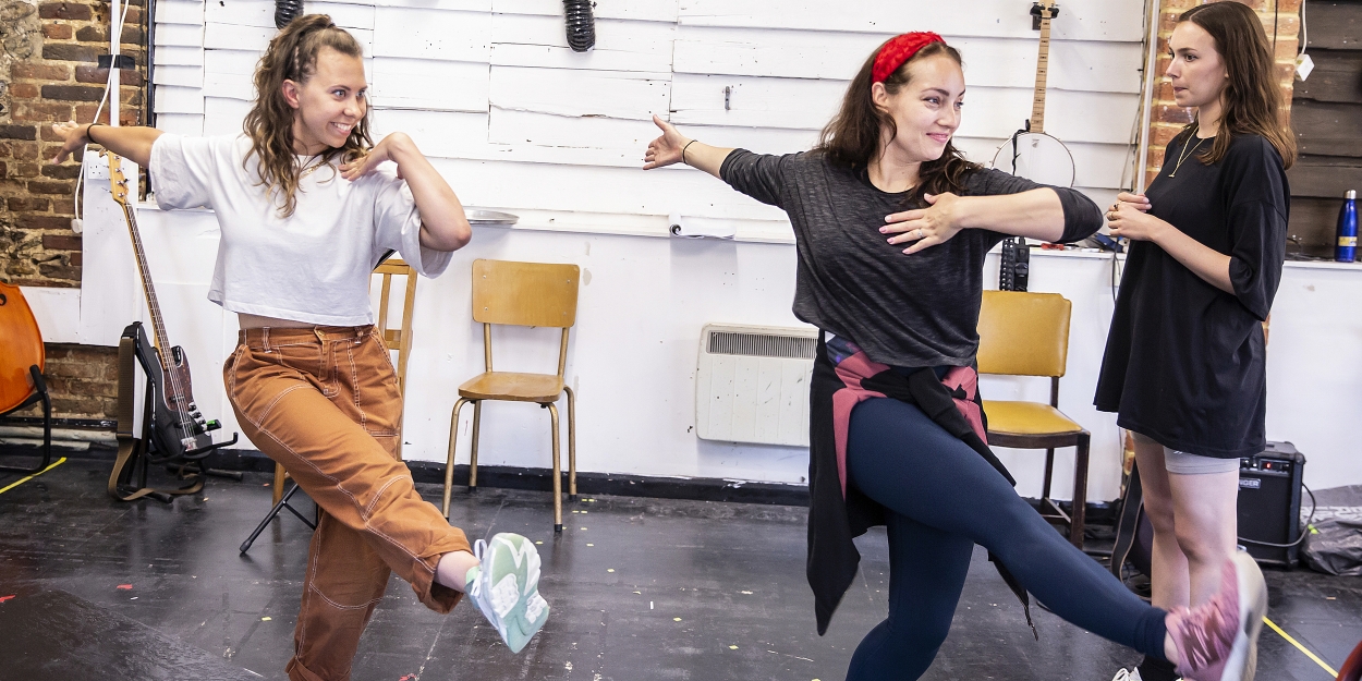 Video Andrew Lloyd ber and Jim Steinman's WHISTLE DOWN THE WIND