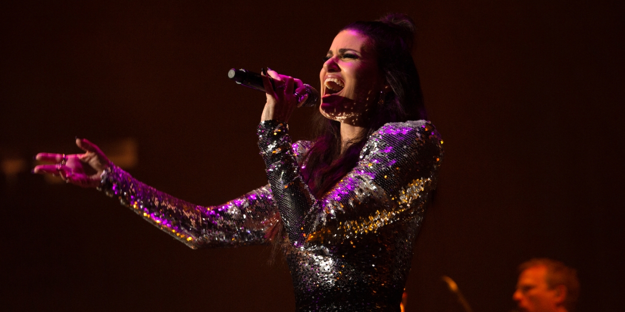 Review Roundup: Idina Menzel's WHICH WAY TO THE STAGE? Documentary ...