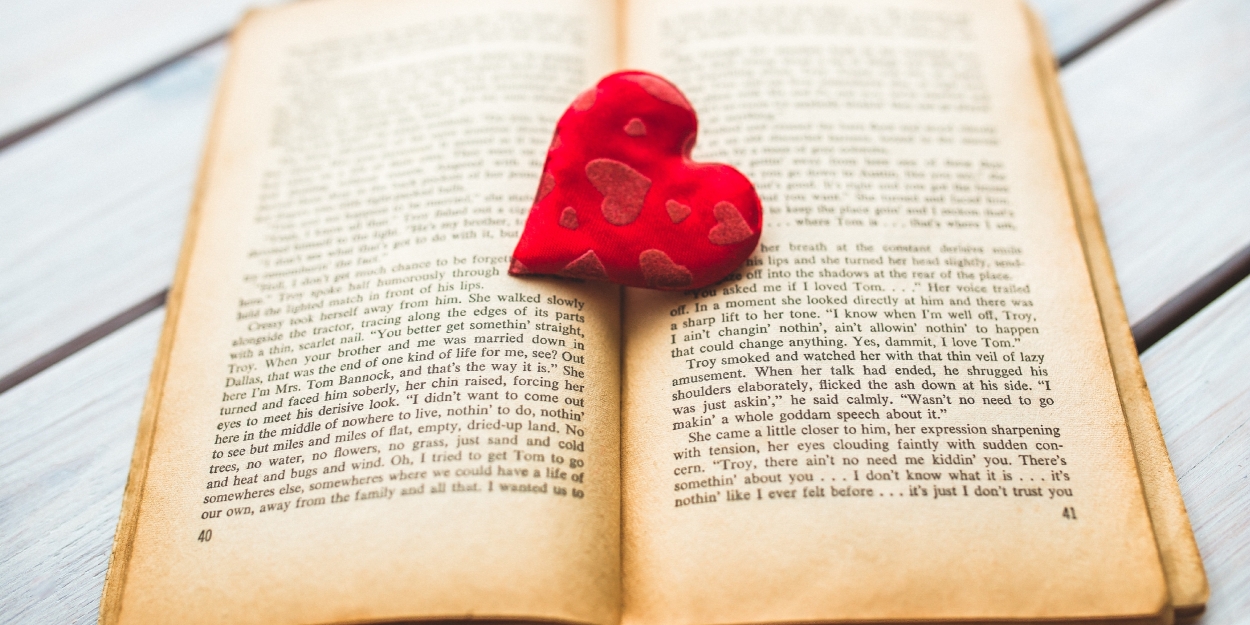 Student Blog: Guide to Summer Romance Novels  Image