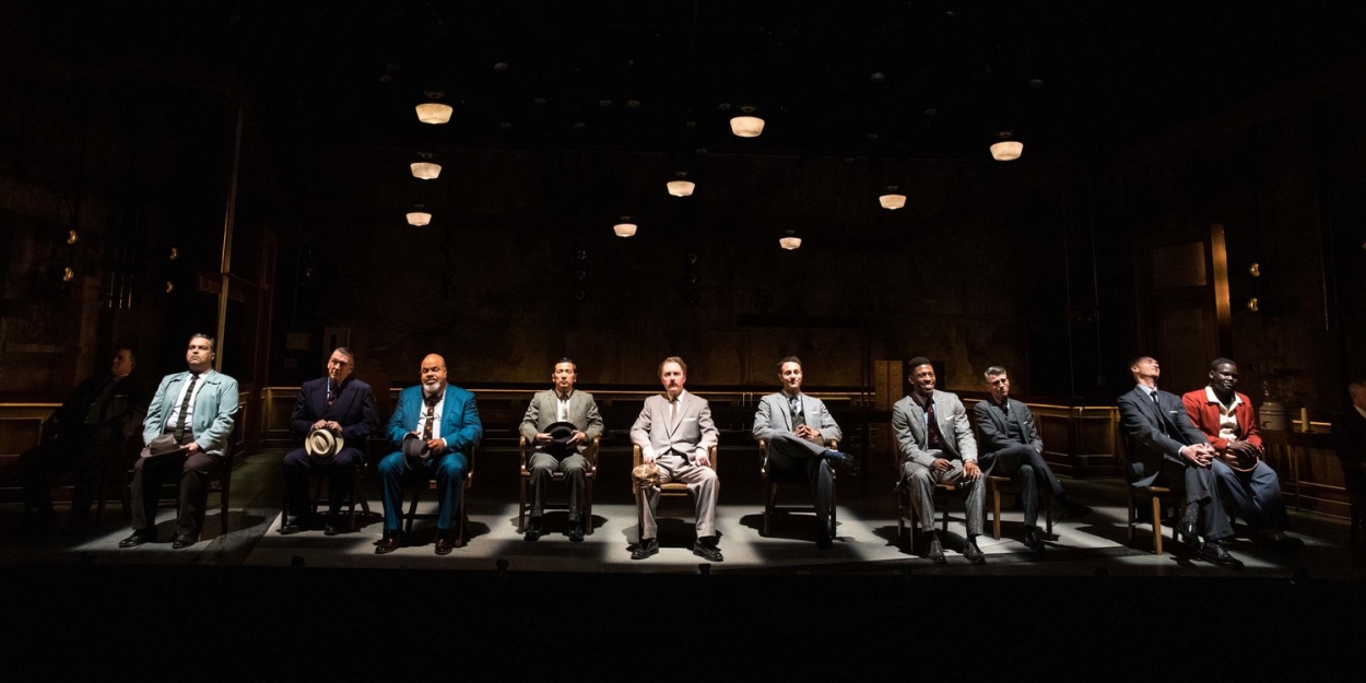 Review: TWELVE ANGRY MEN at Theatre Latte Da 