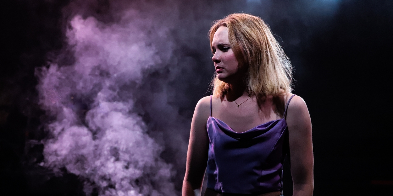 Photos: First Look at SMOKE at Southwark Playhouse