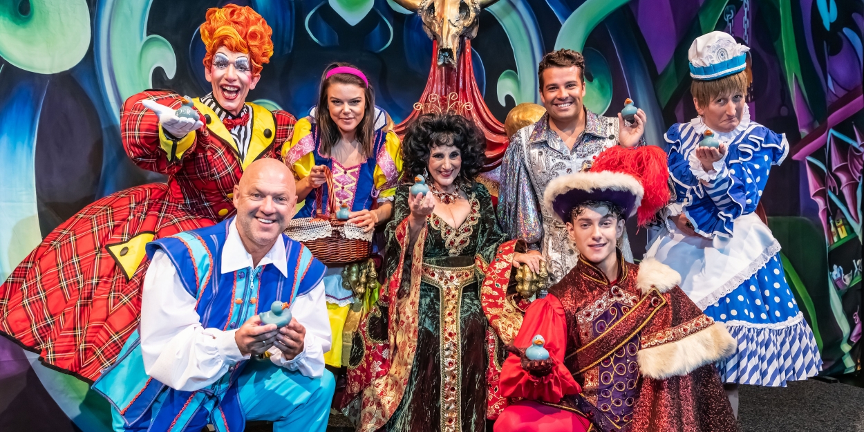 Photos First Look At The Cast Of Snow White And The Seven Dwarfs At Birmingham Hippodrome