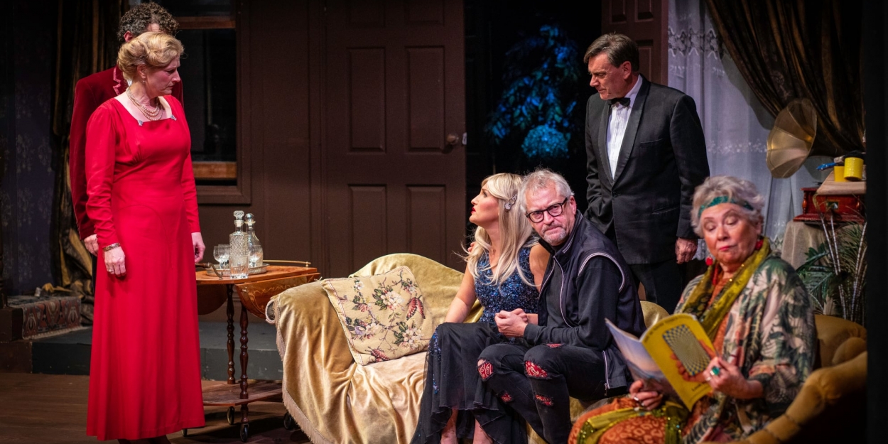 Review: THE REVIVAL at Dolphin Theatre
