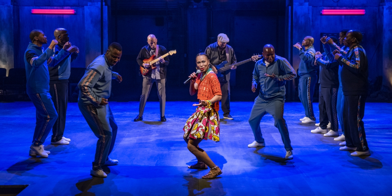 BWW Review: LINDIWE at Steppenwolf Theatre Company