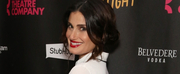 Photos: Idina Menzel Attends a Performance of WICKED and Poses With the Cast