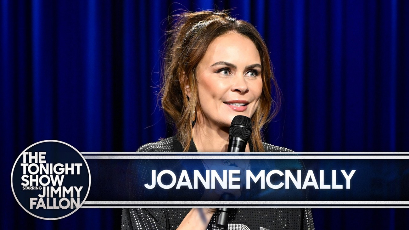 Joanne McNally Jokes About Turning 40 Single on Tonight Show Photo