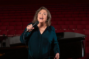 Kathleen Turner Will Star in FINDING MY VOICE On Stage At Kingsborough 