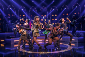 The Exhilarating New Musical Phenomenon SIX Heads To The Bushnell, January 17- 22 Image