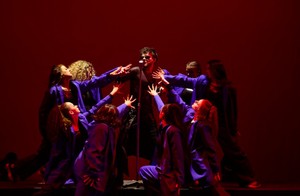 Review: BURNS, Edinburgh Playhouse Image