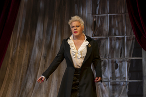 Eddie Izzard To Bring Solo GREAT EXPECTATIONS To Morgan Library Celebrate Shared Birthday With Charles Dickens Image