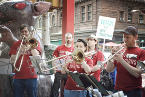 Local 802 On Strike Against DCINY, Announces Picket Line And Rally At Carnegie Hall On Monday Image