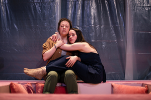 Review: HEDDA GABLER, Reading Rep Theatre  Image