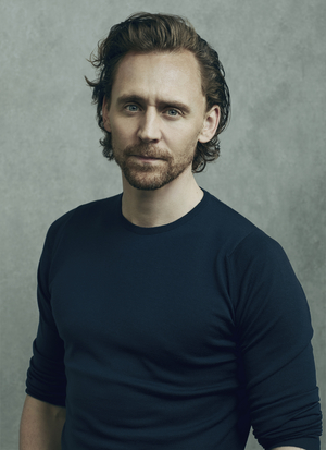 Tom Hiddleston to Take Part in Poetry Reading at National Theatre as Part of Ukraine Fundraiser 