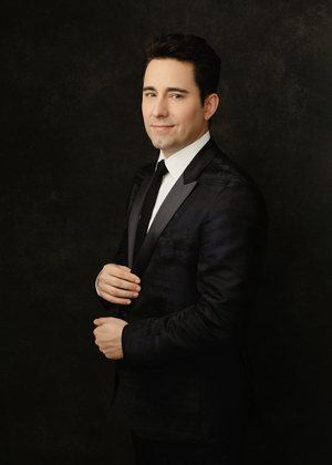 John Lloyd Young Returns to Cafe Carlyle Tonight Image