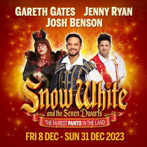 Cast Set For SNOW WHITE Panto at Darlington Hippodrome 