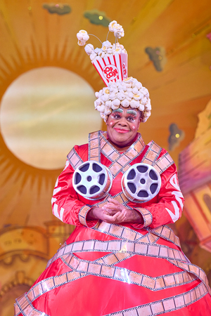 Clive Rowe Will Direct and Star in Hackney Empire's 2023 Pantomime, ALADDIN Image