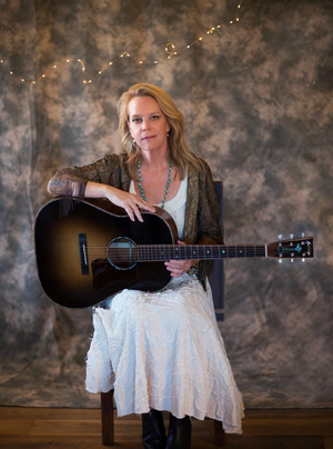Mary Chapin Carpenter Comes to Scottsdale Center for the Performing Arts in June 