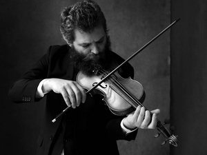 Johnny Gandelsman Plays Bach at The Met Cloisters Beginning on Monday  Image