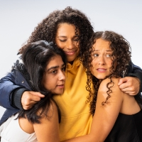 Photos: First Look at the Cast of RADIAL GRADIENT at Shattered Globe Photo