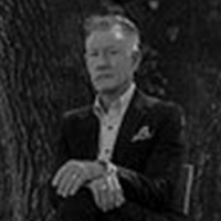 Lyle Lovett And His Large Band Comes To The Chicago Theatre, June 18 Video