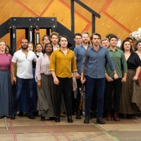 Photos: Meet the Company of the LES MISERABLES National  Tour