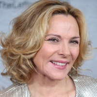 Kim Cattrall Joins Hillary Duff-Led HOW I MET YOUR FATHER Hulu Series Photo