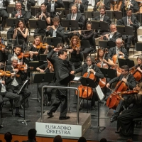 Robert Trevino's Tenure Extended Indefinitely at the Basque National Orchestra Photo