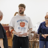Photos: Inside Rehearsal For the UK Tour of WHITE CHRISTMAS
