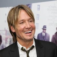 Keith Urban Performs Surprise Live Show at Drive-In Movie Theatre Photo