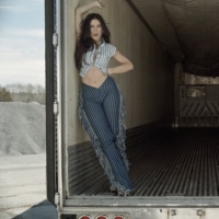 Kassi Ashton Drops 'Dates in Pickup Trucks' Official Music Video