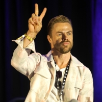 Photos: VidCon Day 3 Included Derek Hough, Nia Sioux, and More Photo