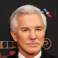 Baz Luhrmann and Family in Voluntary Quarantine After Contact With Tom Hanks Video