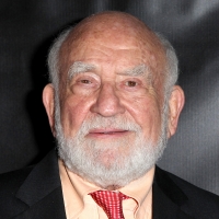Stream THE SANTA HAT Starring Ed Asner, Michael Urie & Gregory Jbara, Shoshana…