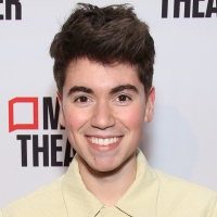 Noah Galvin to Star In Meet Cutes Holiday Rom-Com Series Photo