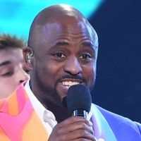 Photos: Inside The American Music Awards With Wayne Brady, Taylor Swift & More