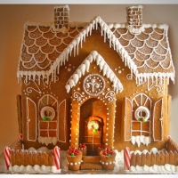 The Warner Announces a Community Gingerbread House Contest