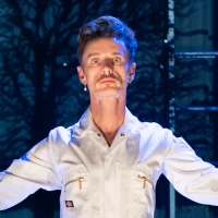 Photos: First Look At Dickie Beau In ¡SHOWMANISM! At the Ustinov Studio in Bath Photo