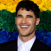 Wake Up With BWW 10/25: Darren Criss Returns to Broadway, and More! 