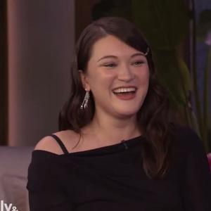 Isa Briones Reveals the Games JUST IN TIME Cast Plays Mid-Performance Photo