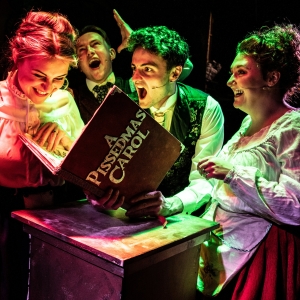 Review: A PISSEDMAS CAROL, Leicester Square Theatre Photo