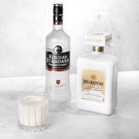 DISARONNO VELVET and RUSSIAN STANDARD ORIGINAL VODKA Partner to Launch “Velvet White Russian” Cocktail
