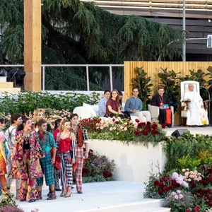 El elenco de GODSPELL actúa ante el Papa León XIV en una histórica vigilia en Madr Photo