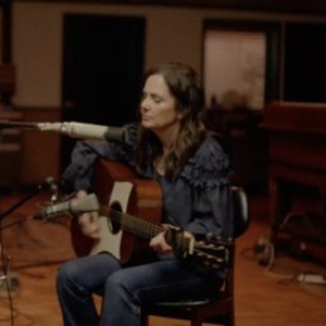 Video: Lori McKenna Debuts New Acoustic Performance Video For 'The Town In Your Heart Photo