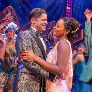 THE GREAT GATSBY National Tour Reveals Full Cast Photo