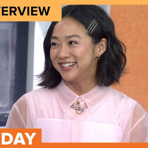 Video: Stephanie Hsu Received Susan Sarandon's Blessing for ROCKY HORROR Role Photo