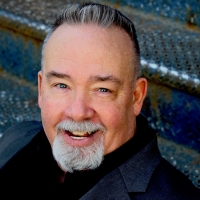 Sing Along With Michael McAssey on Piano At The Gateway Playhouse